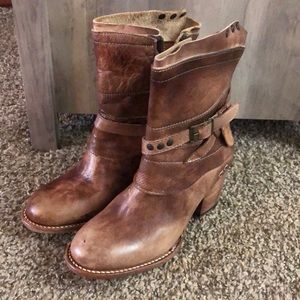 Bed Stu Rowdy Teak Driftwood Leather Ankle Boots